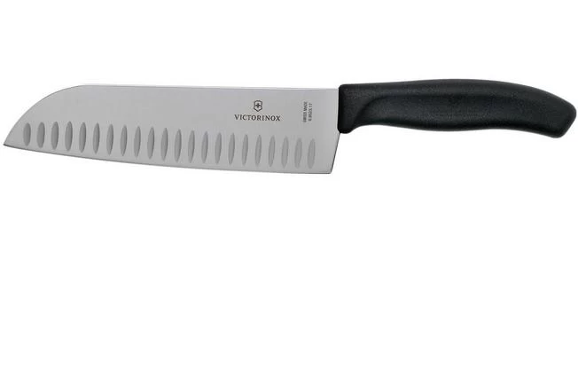 Victorinox SwissClassic 6.8523.17G Santoku With Dimples 17 Cm, Black 3 Victorinox SwissClassic 6.8523.17G Santoku With Dimples 17 Cm, Black