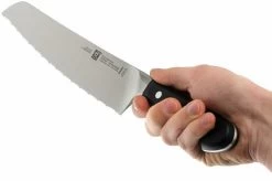 Zwilling 38406-261 Pro Bread Knife -Knife Shop ZW38406 261 07 zwilling pro zw38406 261 07